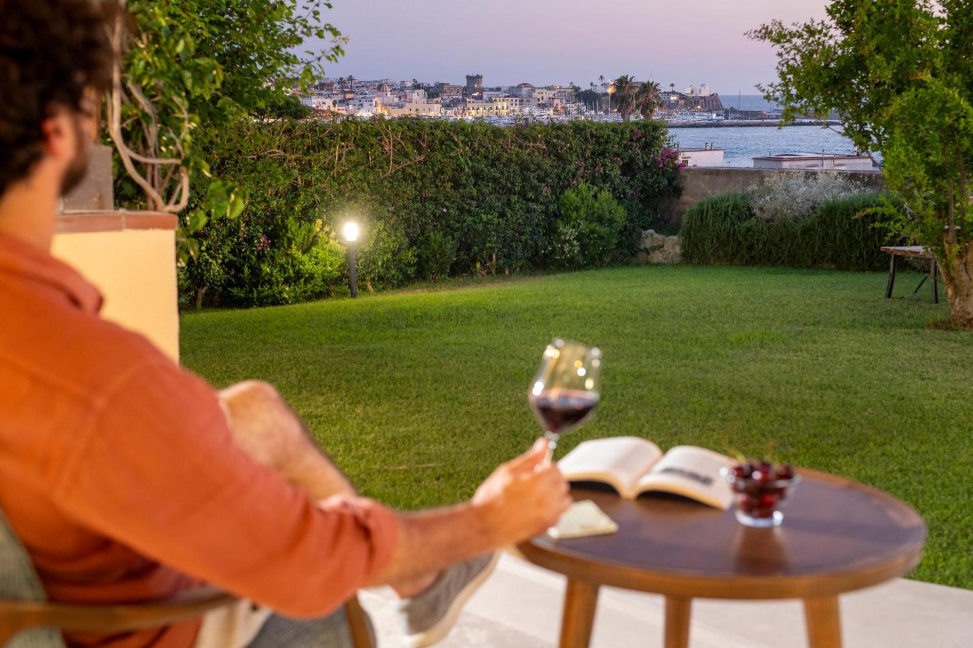 Orablu Executive Villas Forio  Екстер'єр фото